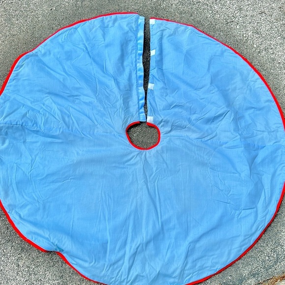 Christmas Tree Skirt With Santa Claus, Snowman, Penguin, and Polar Bear 47” - Picture 6 of 8